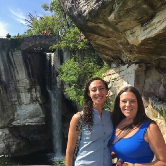 Meet your Posher, Jeni - Picture 1 of 1